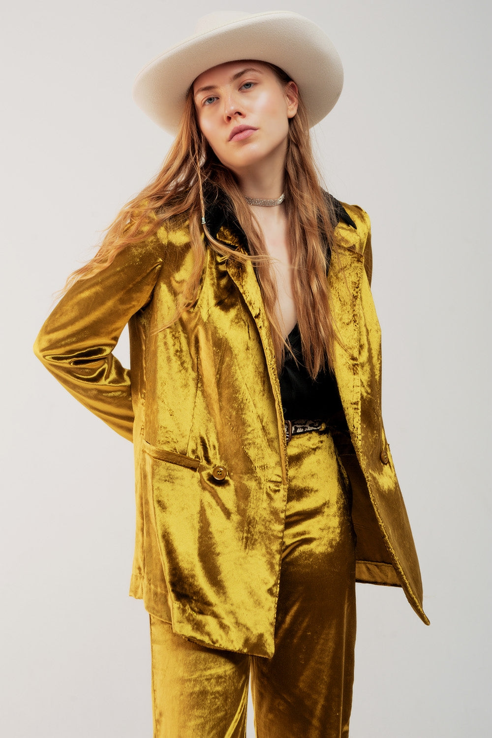 ALYCAT & CO ANNOUNCES NEW FASHION LINE DESIGNED TO INSPIRE GENERATIONS  Alycat & Co Introduces a Collection Celebrating Confidence, Individuality, and Style Across Generations