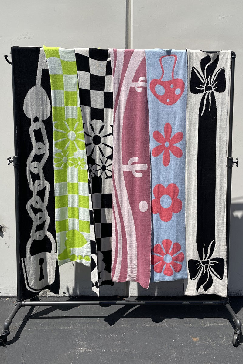 Novelty Scarf