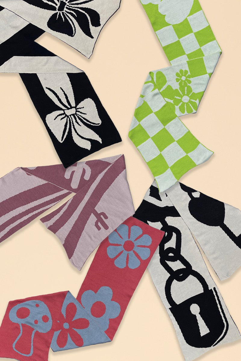 Novelty Scarf