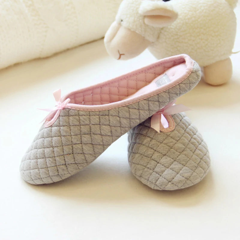 Lovely Bowtie Cozy Winter House Slippers