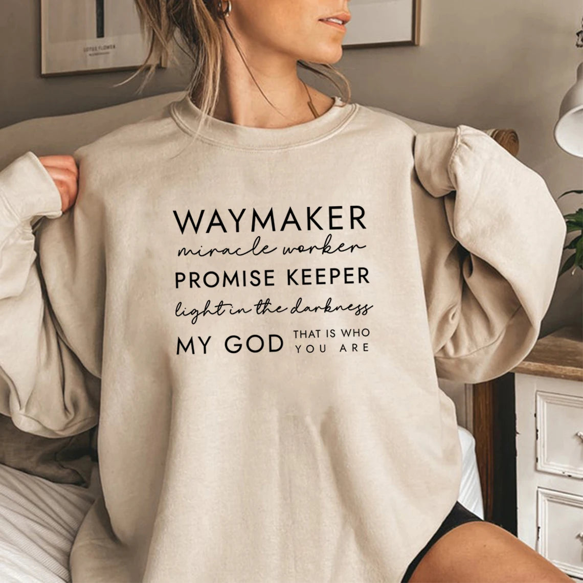 Women's Character Graphic Crewneck Sweatshirt