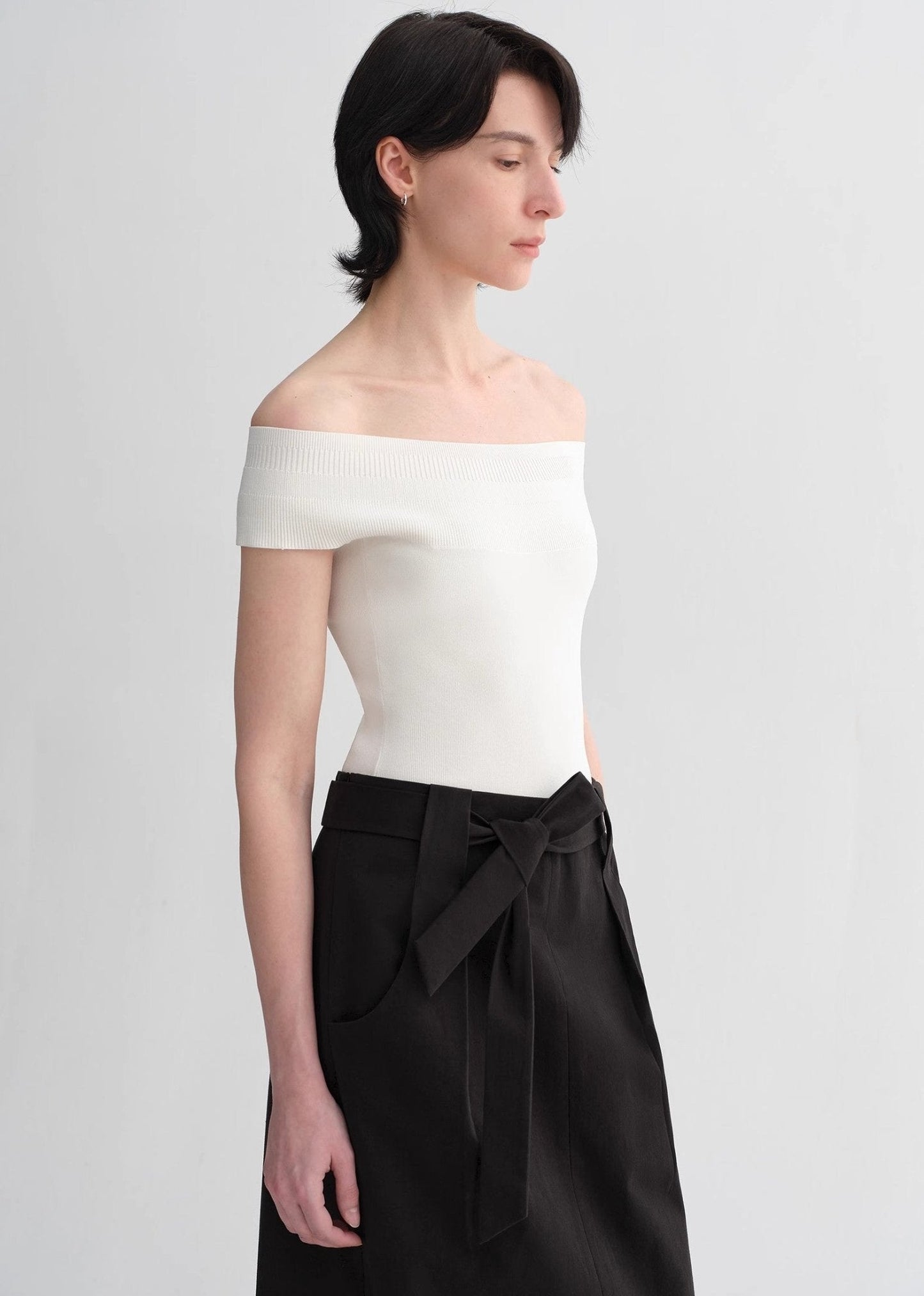 Mulberry Silk Blended One-Shoulder Strapless Elegant Knitted Summer Top
