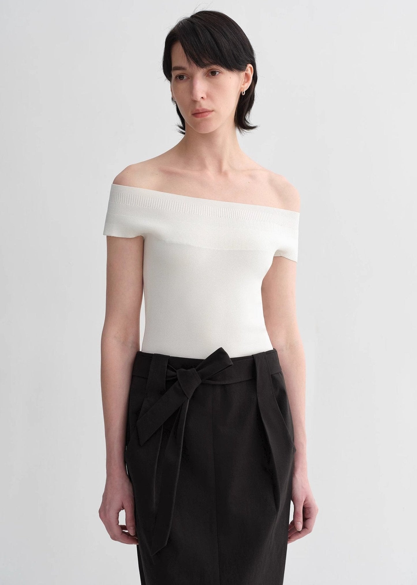 Mulberry Silk Blended One-Shoulder Strapless Elegant Knitted Summer Top