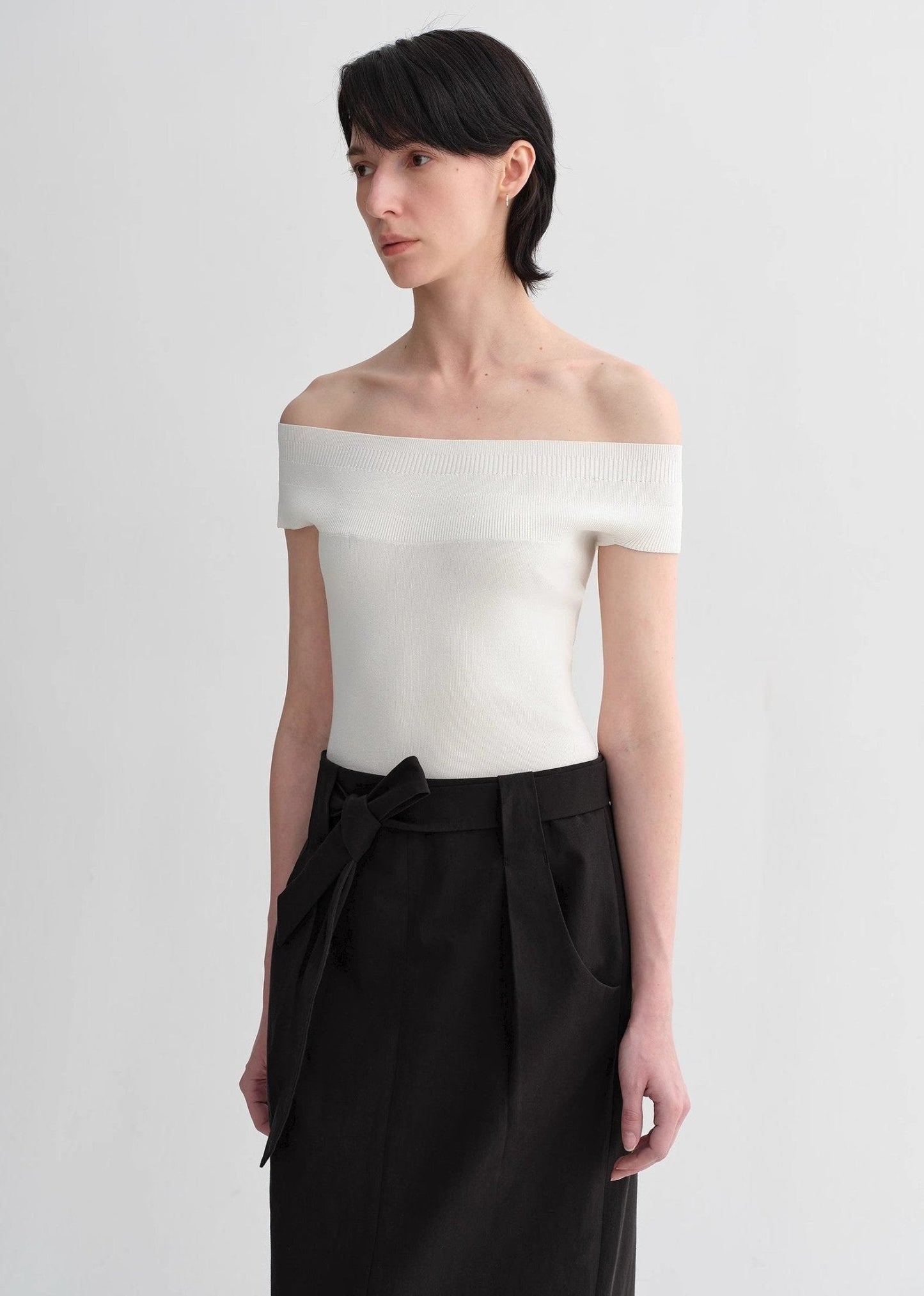 Mulberry Silk Blended One-Shoulder Strapless Elegant Knitted Summer Top